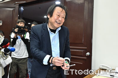 高金素梅遭搜索　王世堅盼司法歸司法：相信她還是站在台灣派這邊