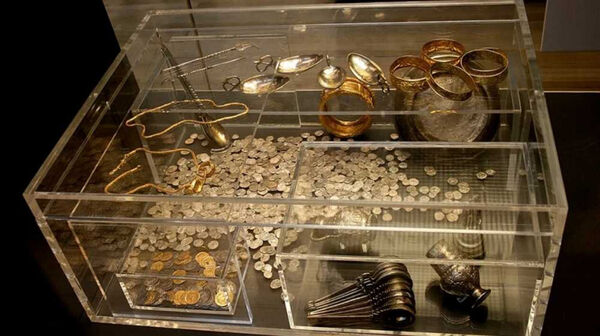 農夫田裡找鐵鎚反挖出千年寶藏　獲國家認證！天價回饋曝光