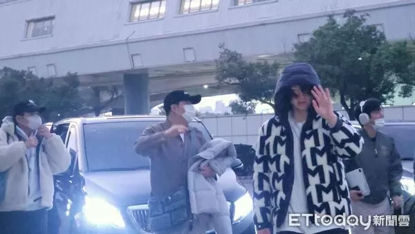 ▲▼SJ清晨離台。（圖／記者吳睿慈攝）