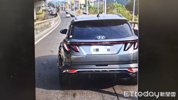 ▲▼台88大貨車下交流道連撞2車！下車喵一眼開溜　警鎖定工程行追人。（圖／記者賴文萱翻攝）