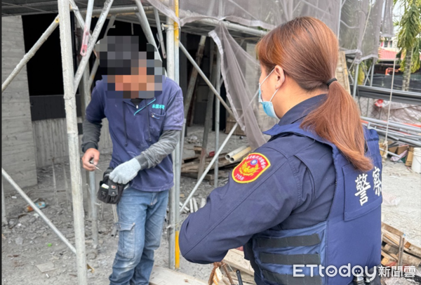 ▲內埔警方代尤姓車主保管鑰匙。（圖／記者陳崑福翻攝）