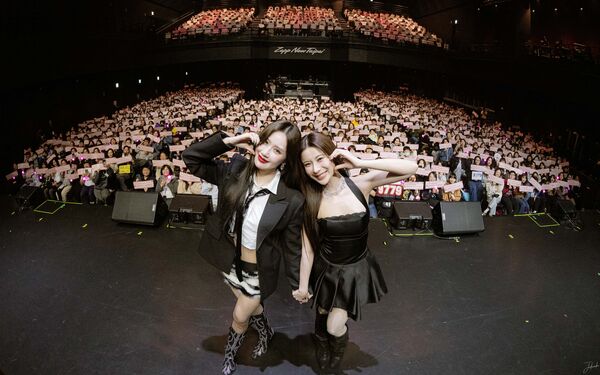 ▲KaoJane見面會，Kao（右）Jane（右）首搭合作《愛情設計》被喻為是GL劇教課書。（圖／NAC、YIWO提供）