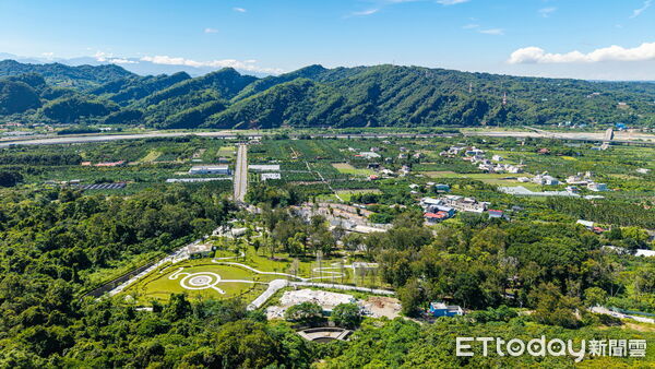 ▲全台首座南投氦氣球樂園2/11起試營運，縣民優先免費體驗。（圖／南投縣政府提供）