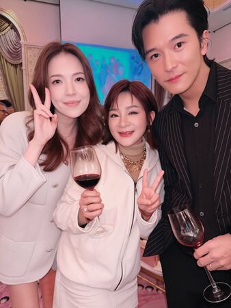 ▲▼許瑋甯,邱澤。（圖／翻攝自Facebook／王彩樺）