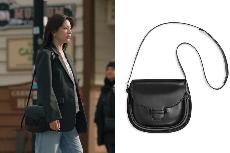 Lemaire收服人間香奈兒！《愛情怎麼翻譯？》高允貞不只背上牛角包，還有這款不容錯過的英倫風肩包