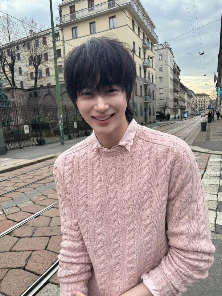 2026秋冬米蘭男裝週名人一覽：陳偉霆登伸展台走秀、許光漢和Karina同場亮相