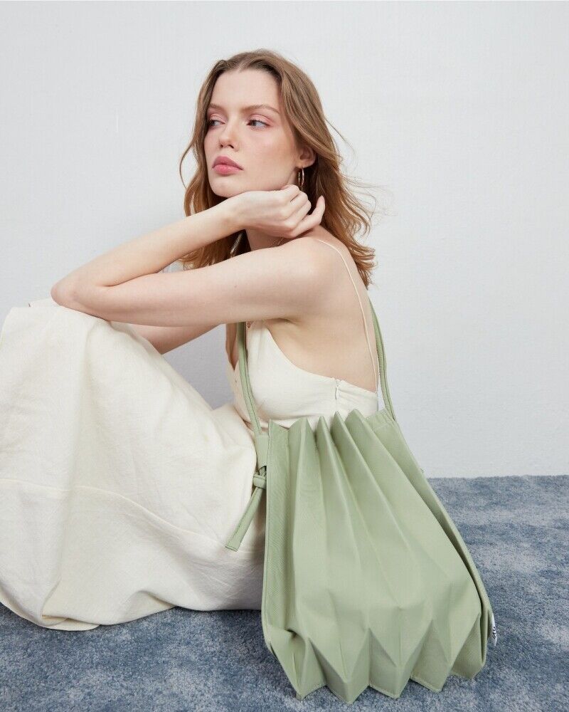 2026泰國必買包包推薦！12個不買後悔的精緻小眾品牌