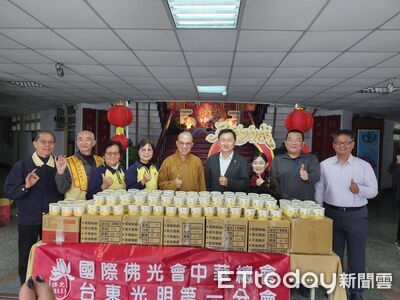 佛光山日光寺寒冬送暖 臘八粥慰勞台東警察辛勞