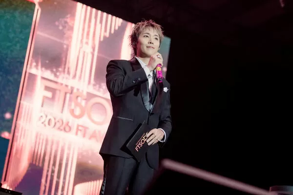 ▲▼FTISLAND李洪基打瘦瘦針鏟10kg！台上突暈眩「秒掏香蕉吃」。（圖／希林國際Chillin International提供）