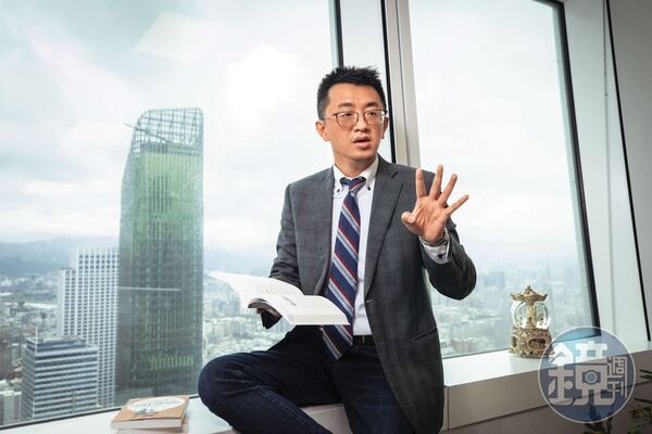 產業隊長張捷指出，2026投資機會藏在「新AI」族群。