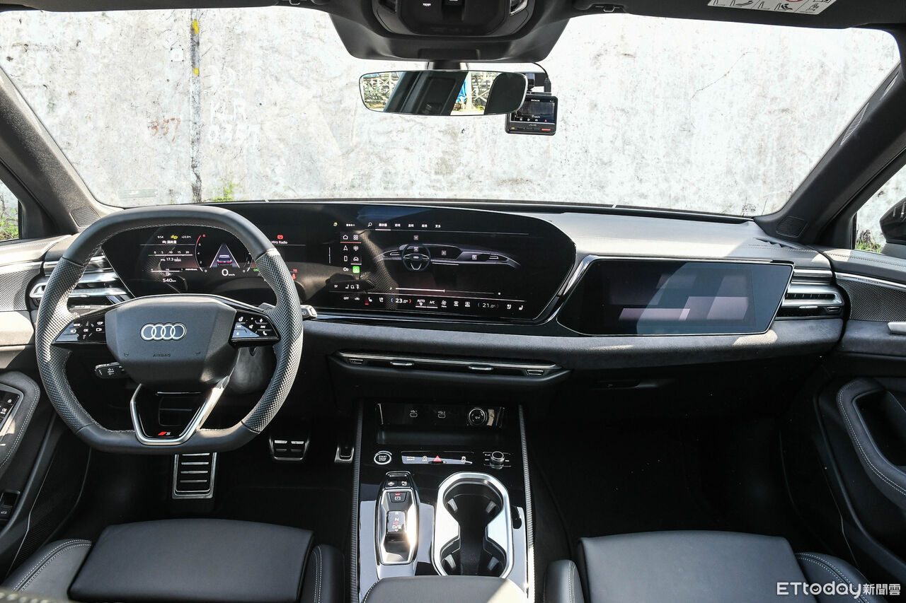 ▲新一代Audi A6優雅身段，是都市中搶眼的西裝美男子。（圖／記者徐煜展攝）