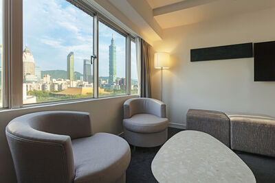 住大巨蛋對面「101景觀房」3600元起