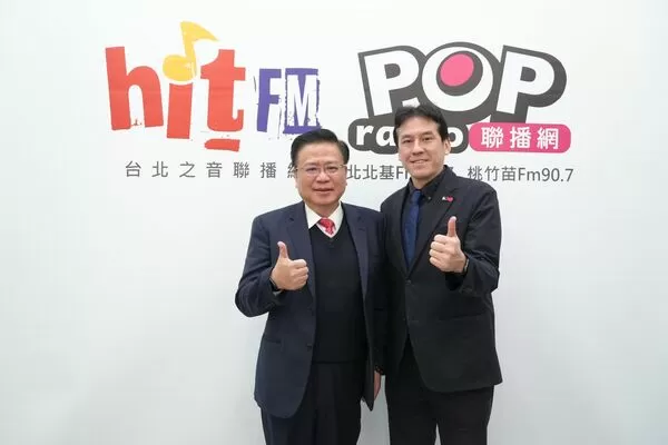 ▲許舒博接受黃暐瀚專訪。（圖／嗆新聞提供）