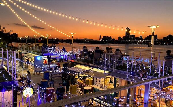 ▲北市河濱自行車道串聯淡水河、基隆河、景美溪與指南溪等水系，騎車可達許多景點。（圖／台北市水利處提供）