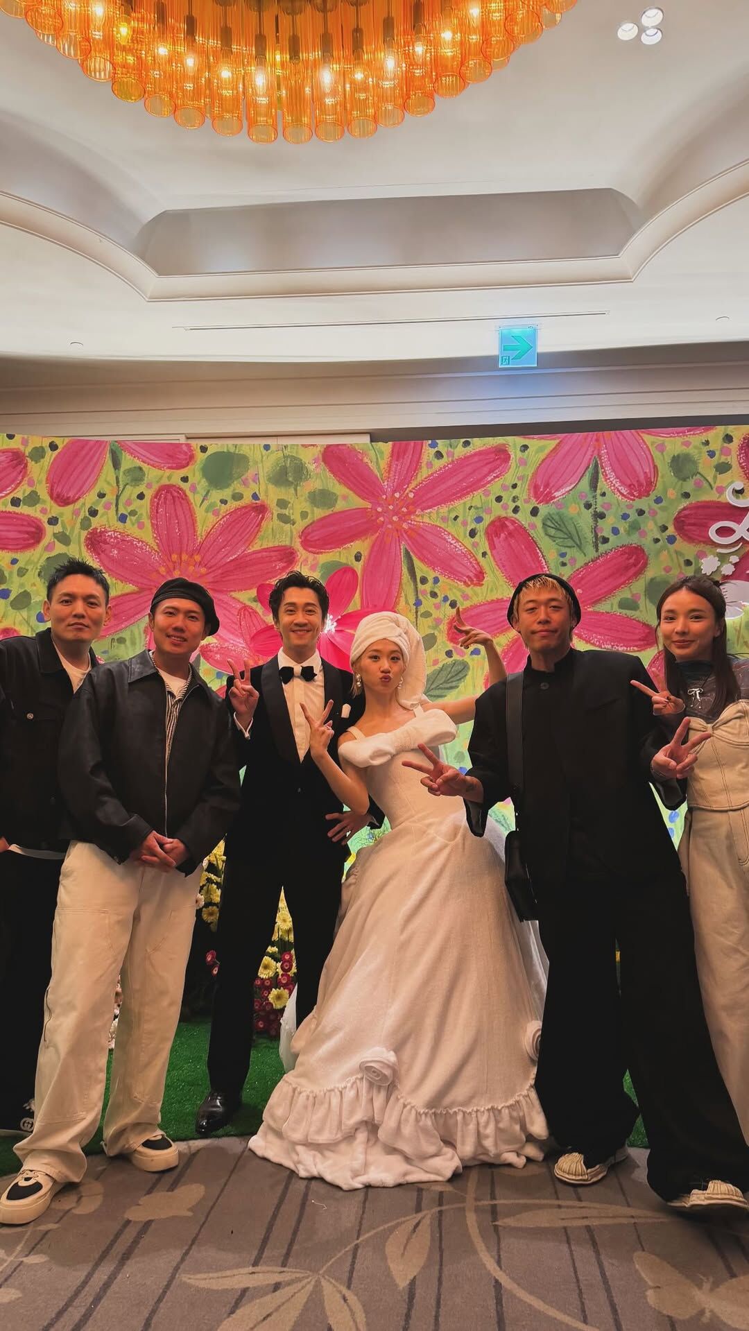 ▲▼Lulu婚禮送客造型「全是毛巾布做的」。（圖／翻攝自春風IG）