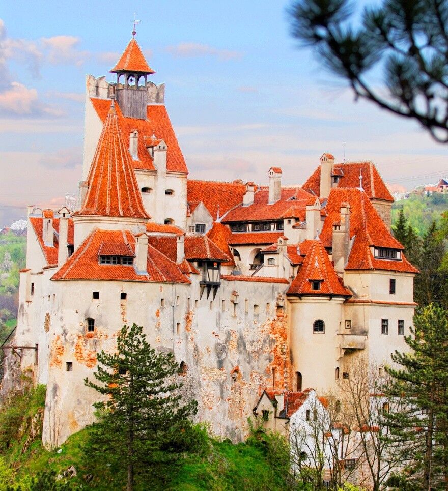 從吸血鬼到玫瑰節 感受巴爾幹多重魅力（圖／鳳凰旅遊）