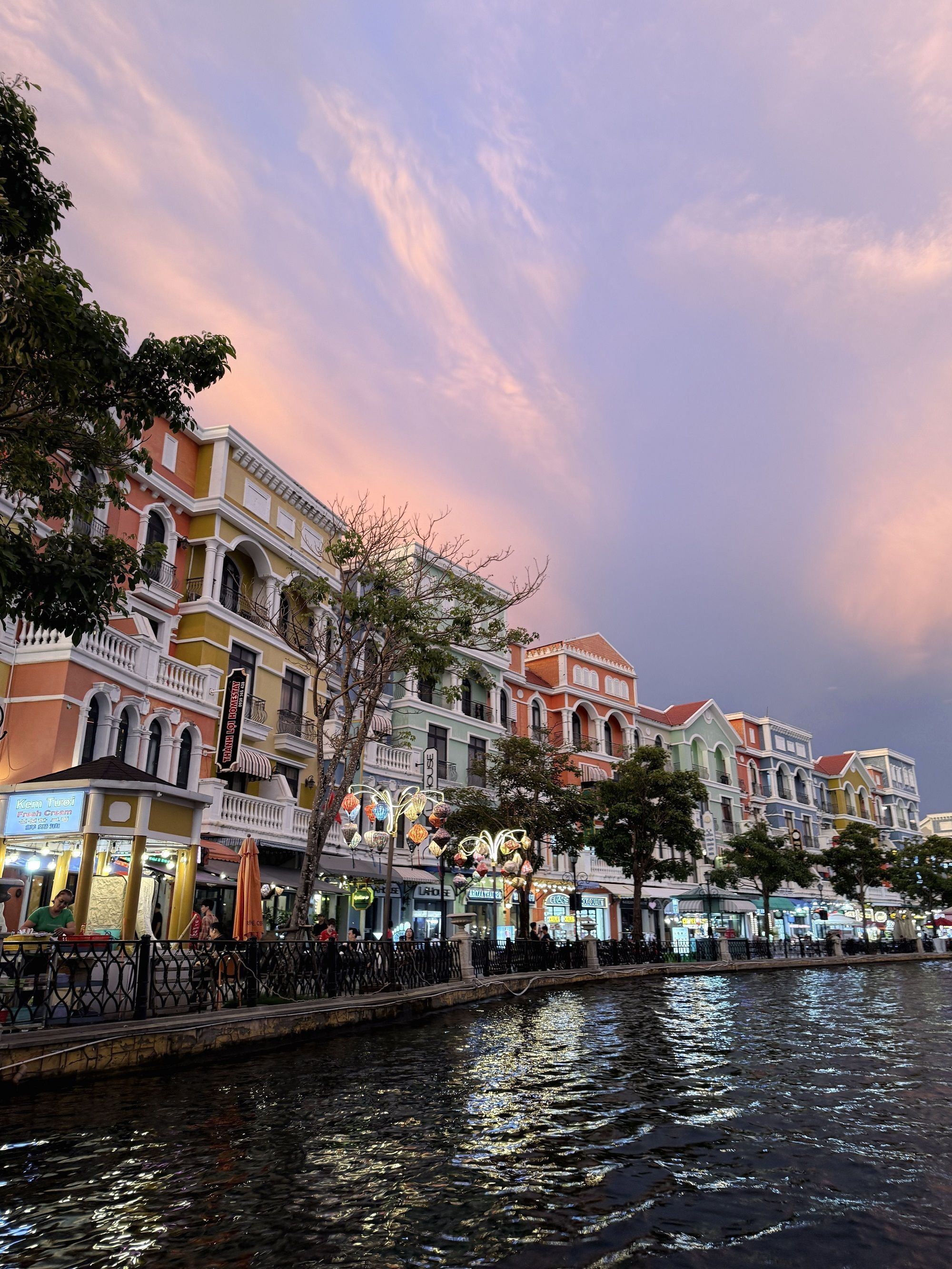 ▲▼ 越南,旅遊,富國島,跨海,纜車,親子樂園,夜生活。（圖／喬瑞旅行社、shutterstock）