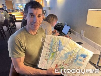 台灣女孩神速寫「攀101英姿」霍諾德收到了！他超愛：會掛在家