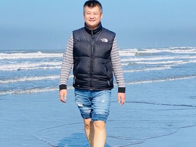 自稱世交「五月天阿信」家　北投里長爆拗贊助