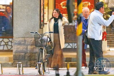 麻衣父喪不到1個月！準備帶兒「回台定居」　創新品牌晉升CEO