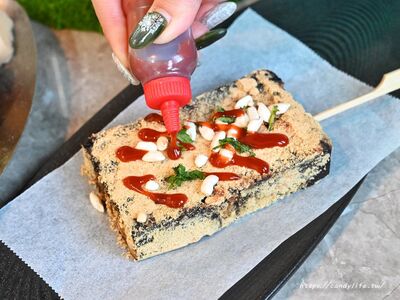 台式早午餐濃湯麵包、紅茶無限續！