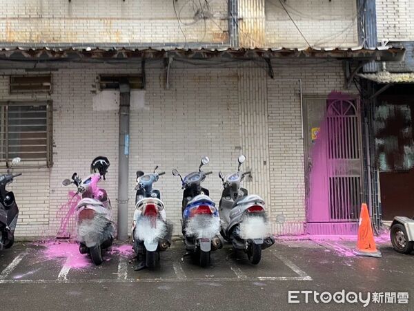 五分埔小開為愛槓上國中同學　懷疑知名潤餅少東是第三者怒潑漆