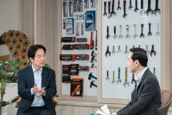 ▲▼總統賴清德接受民視政論節目專訪。（圖／總統府提供）