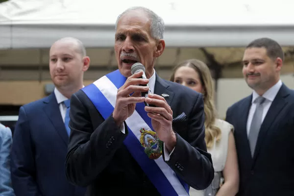 ▲▼阿斯夫拉（Nasry Asfura）今天就任宏都拉斯總。（圖／路透社）