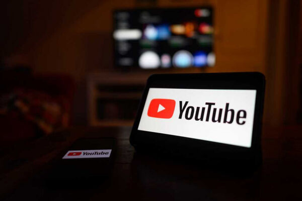 部分用戶發現播放速度選項遭鎖定，畫面顯示需升級為Premium才能啟用。