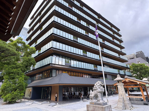 ▲▼福岡藍瓶咖啡、警固神社。（圖／部落客台南好Food遊授權提供）