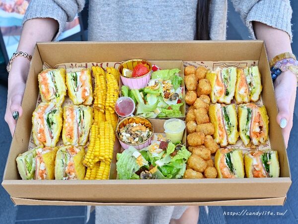 ▲▼275飛揚俱樂部早午餐。（圖／部落客糖糖`s 享食生活授權提供）