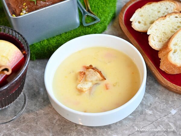 ▲▼275飛揚俱樂部早午餐。（圖／部落客糖糖`s 享食生活授權提供）