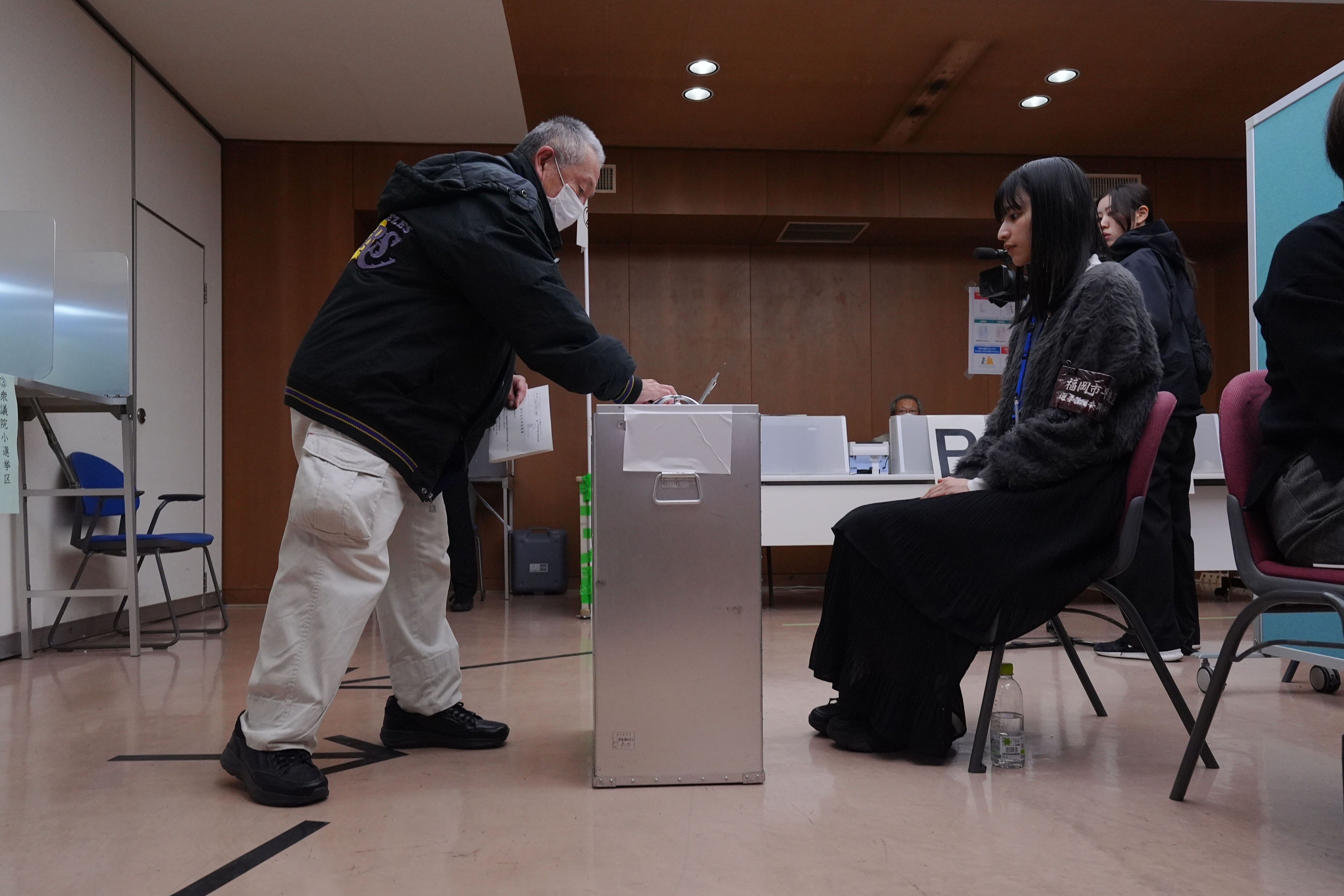 ▲▼日本眾議院改選事前投票，從28日起正式展開。（圖／達志影像／美聯社）