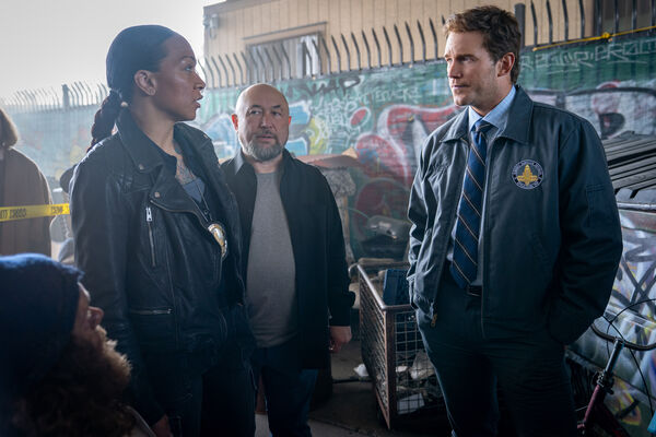 ▲《關鍵公敵》（Mercy）克里斯普瑞特對決AI審判法官。（圖／索尼提供）