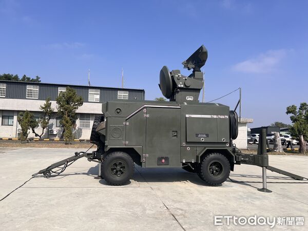 ▲空軍35快砲系統的天兵雷達。（圖／記者蘇靖宸攝）
