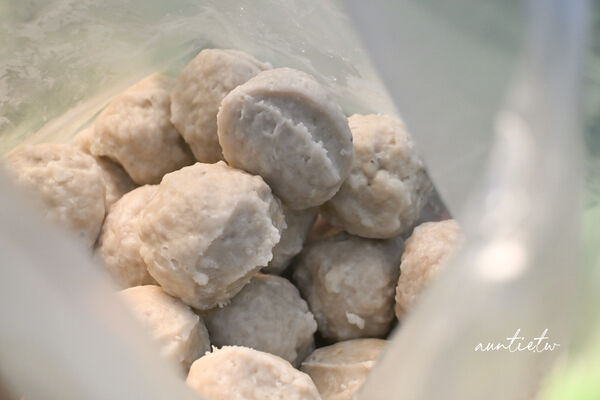 ▲▼智光黃昏市場虱目旗魚丸。（圖／部落客水晶安蹄不務正業過生活授權提供）