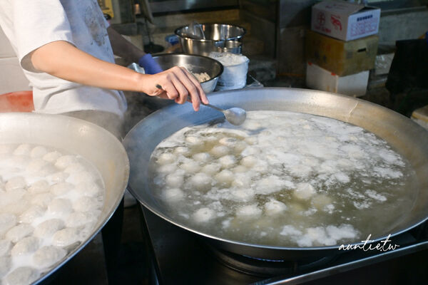 ▲▼智光黃昏市場虱目旗魚丸。（圖／部落客水晶安蹄不務正業過生活授權提供）