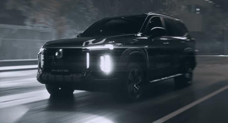 ▲MG原廠釋出新7人座休旅預告，將於2月印度上市。（圖／翻攝自MG）