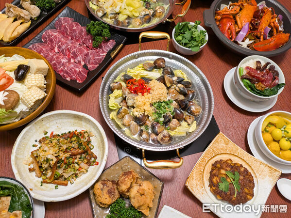 ▲如嫦 卜卜蜆．港式雞煲。（圖／記者黃士原攝）