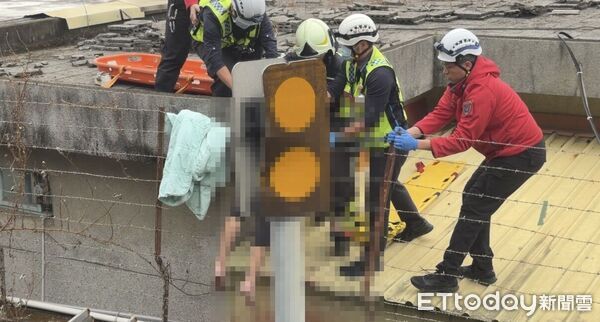 ▲2男大生雙載騎車回家，撞電桿噴飛雙亡。（圖／記者楊永盛翻攝，下同）