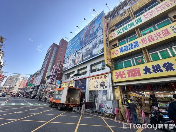 ▲▼ 豐原,影城,招租,廟東商圈,月租          。（圖／記者陳筱惠攝）
