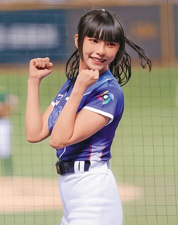 熬過小三風波　李芷霖省吃儉用業配回來了