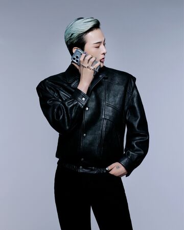 ▲▼獨家／GD代言手機殼「台灣能買到」　6款小卡搶先曝「背面有簽名」。（圖／CASETiFY提供）