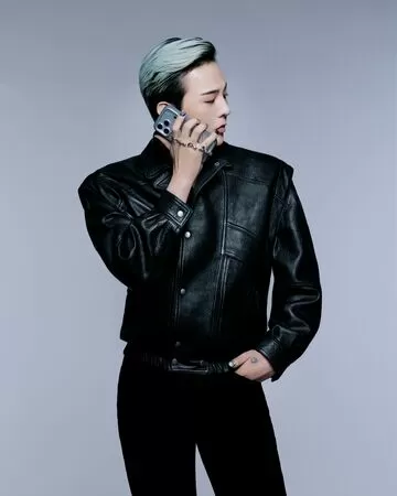 ▲▼獨家／GD代言手機殼「台灣能買到」　6款小卡搶先曝「背面有簽名」。（圖／CASETiFY提供）