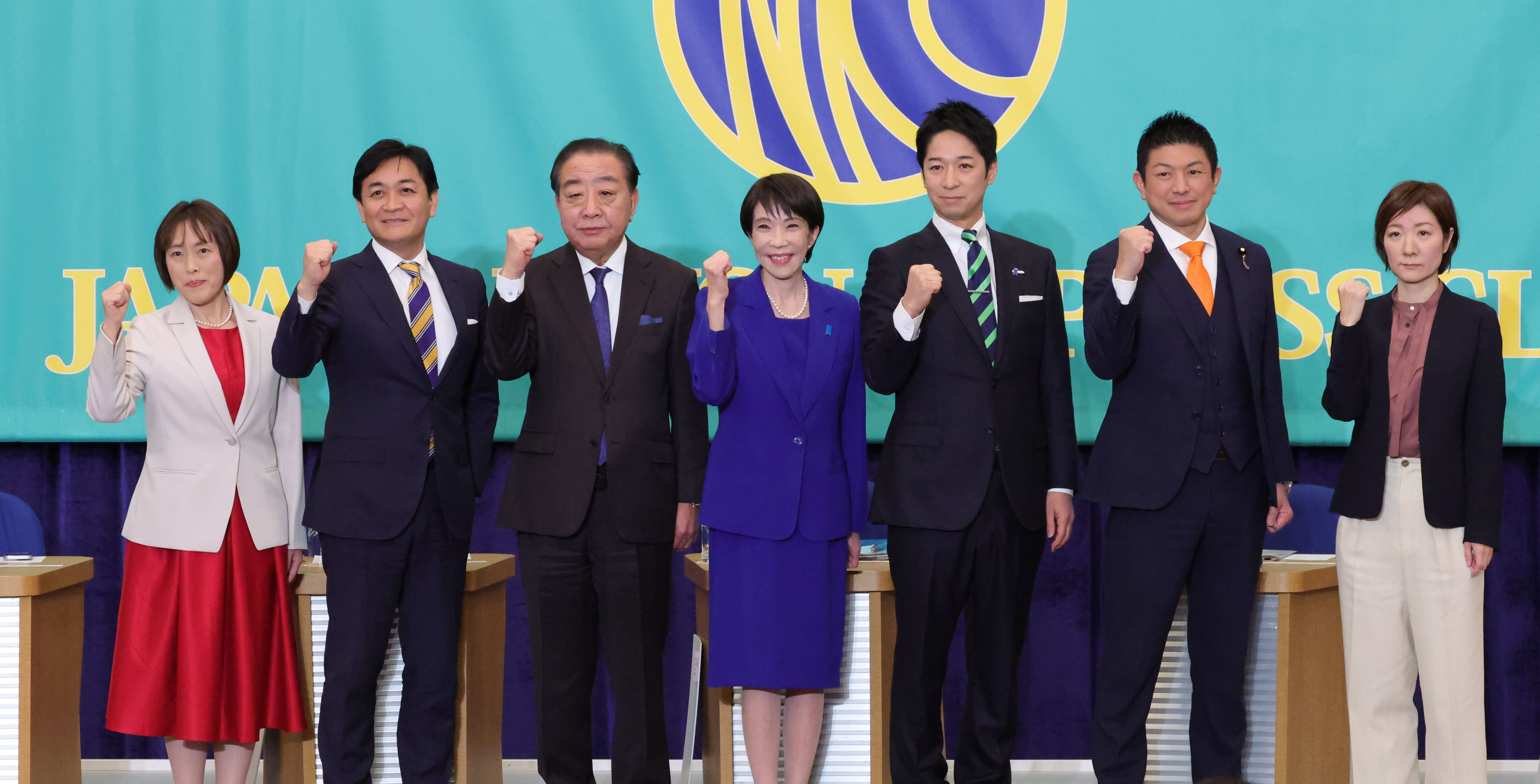 ▲▼日本眾議院選舉黨首辯論，從左至右依序為田村智子、玉木雄一郎、野田佳彥、高市早苗、藤田文武、神谷宗幣、大石晃子。（圖／達志影像／美聯社）