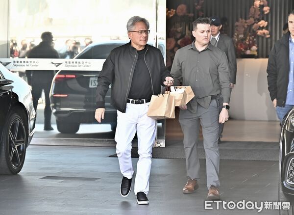 ▲▼輝達執行長黃仁勳抵台。（圖／記者李毓康攝）