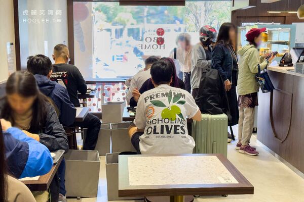 ▲▼鹽埕飄香近60年的老字號，必點肉燥飯配泰式荷包蛋。（圖／部落客虎麗提供）