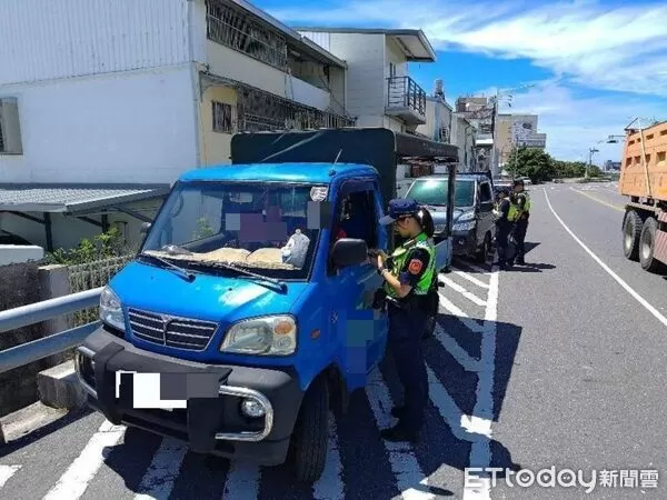 ▲無照駕駛最高罰6萬元。（圖／記者楊晨東翻攝）