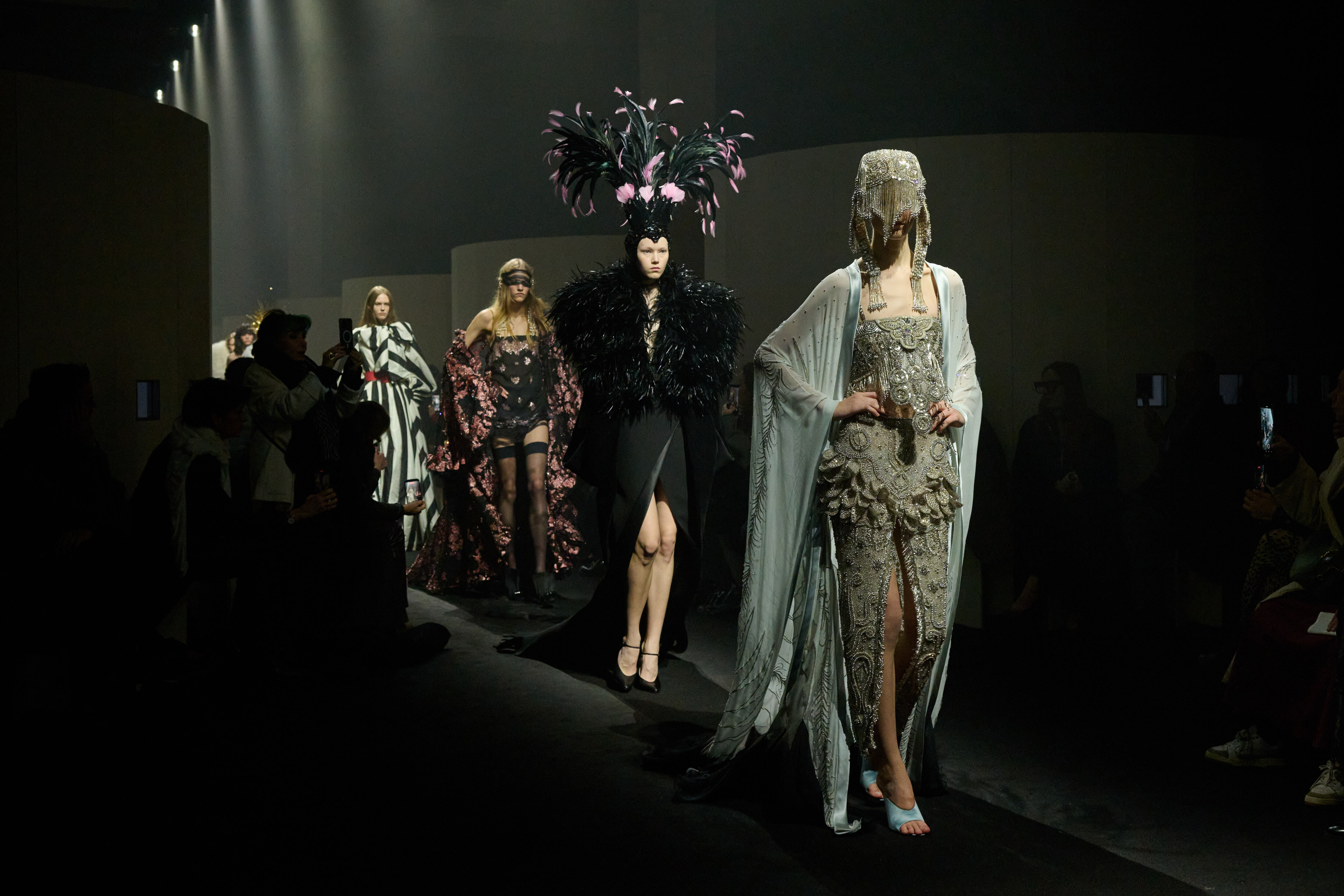 ▲▼  valentino  。（圖／品牌提供）