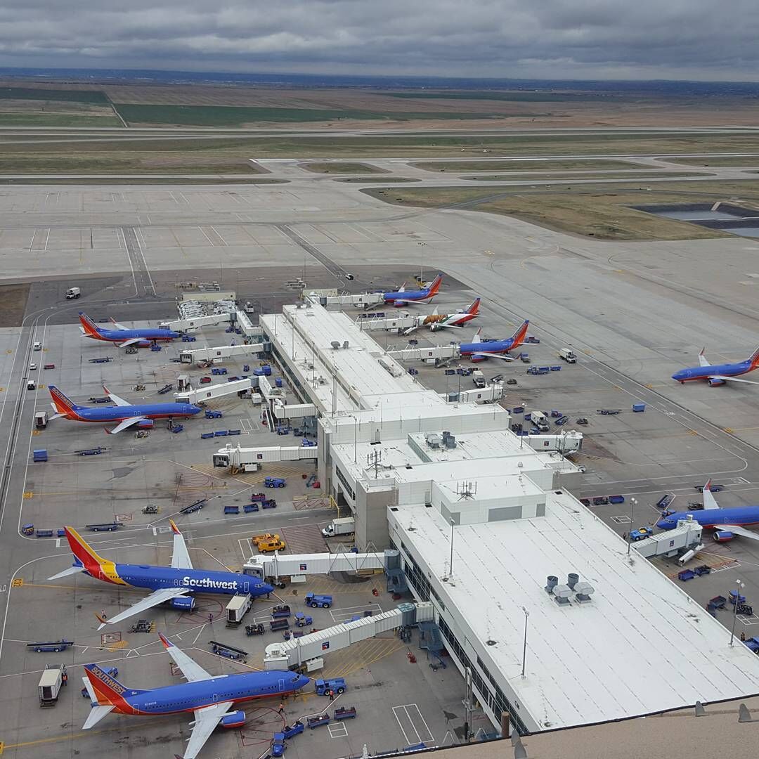 ▲▼美國科羅拉多州丹佛國際機場(denver international airport)。(圖/翻攝丹佛國際機場臉書)